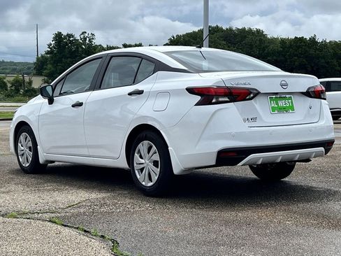 Used 2025 Nissan Versa S w/ Trunk Package image 7