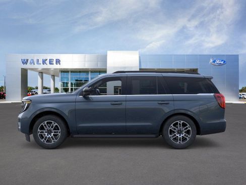 New 2025 Ford Expedition Active RWD image 3