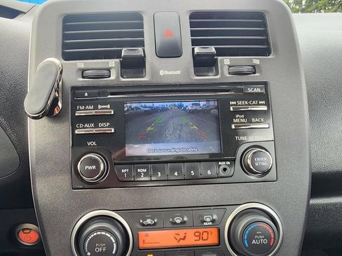 Used 2015 Nissan Leaf S w/ Charge Package image 18