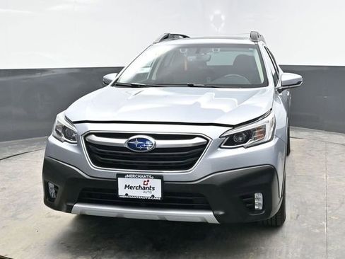 Used 2021 Subaru Outback Limited image 2