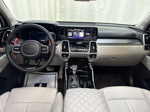 Certified 2023 Kia Sorento SX image 15