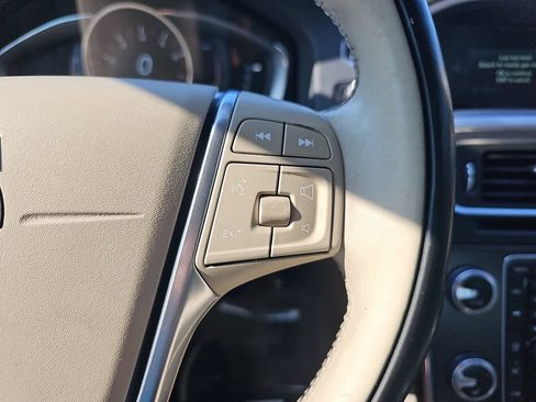 Used 2016 Volvo S60 T5 Premier w/ Convenience Package FWD image 18