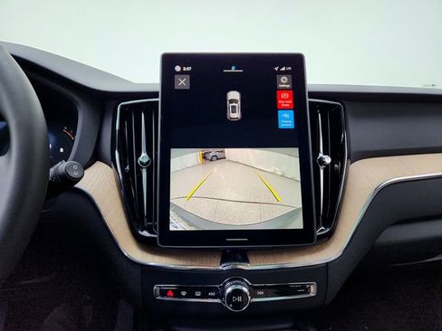 New 2026 Volvo XC60 B5 Core w/ Climate Package image 22