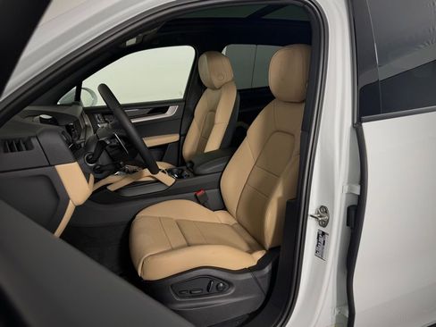 New 2026 Porsche Cayenne image 5
