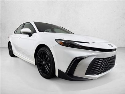 Used 2025 Toyota Camry SE w/ Convenience Package