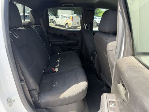 Used 2023 Chevrolet Colorado W/T AWD/4WD image 9
