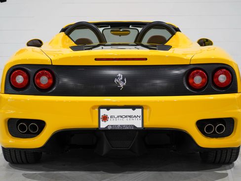 Used 2002 Ferrari 360 Spider RWD image 3
