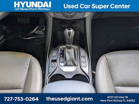 Used 2019 Hyundai Santa Fe XL FWD image 26