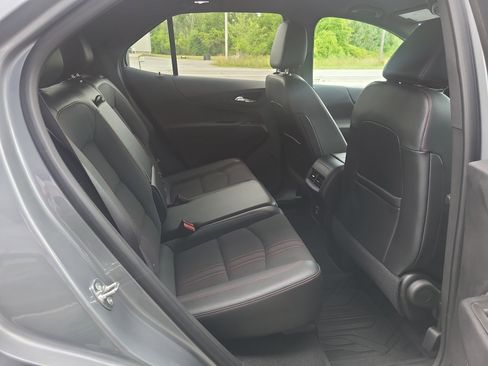 Certified 2024 Chevrolet Equinox RS w/ LPO, Floor Liner Package image 16