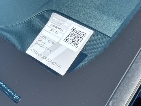 Used 2025 Toyota Camry SE FWD image 34