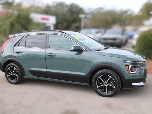 Certified 2024 Kia Niro EX image 4