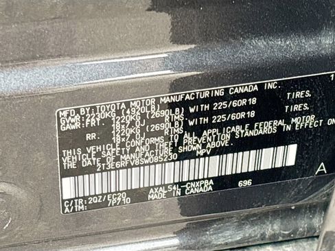 Used 2025 Toyota RAV4 XSE w/ Weather Package image 32