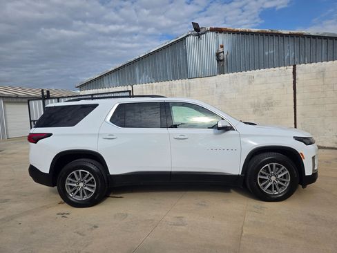 Used 2022 Chevrolet Traverse LT image 10