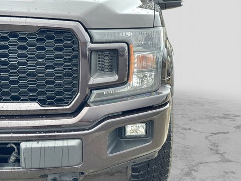 Used 2019 Ford F150 XLT w/ Equipment Group 302A Luxury AWD/4WD image 9