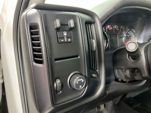 Used 2018 Chevrolet Silverado 2500 W/T w/ WT Convenience Package AWD/4WD image 20