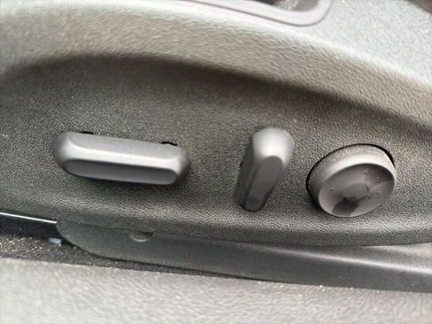 Used 2016 Buick Cascada Premium image 10