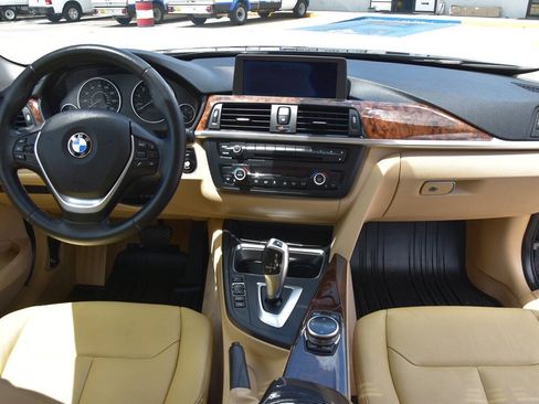 Used 2014 BMW 328i Sedan RWD image 17