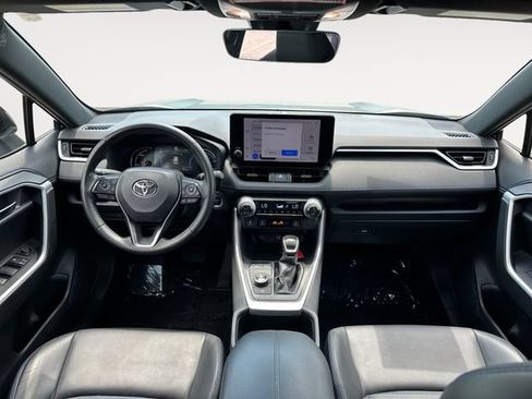 Used 2023 Toyota RAV4 XSE AWD/4WD image 10