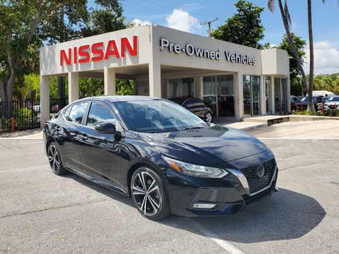 Used 2020 Nissan Sentra SR image 3