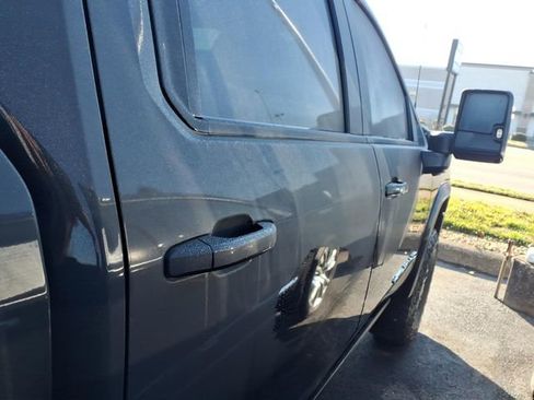 Used 2024 GMC Sierra 2500 AT4X image 22