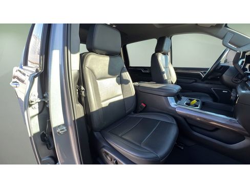 Certified 2025 Chevrolet Silverado 3500 LTZ w/ LTZ Premium Package image 31