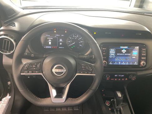 Certified 2024 Nissan Kicks SR FWD image 13