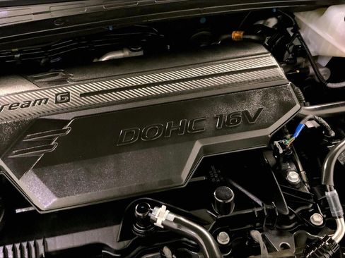 Used 2025 Hyundai Elantra SEL image 31