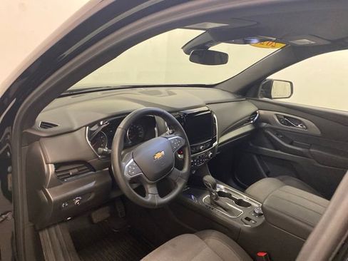 Used 2023 Chevrolet Traverse LT AWD/4WD image 11