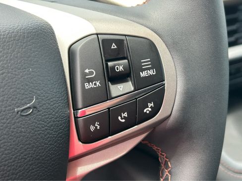 New 2026 Ford Explorer Active AWD/4WD image 21