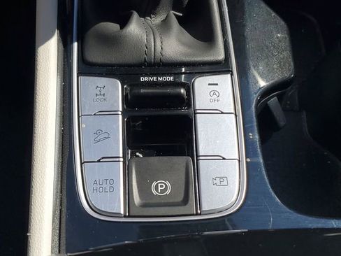 Used 2024 Hyundai Tucson SE image 6