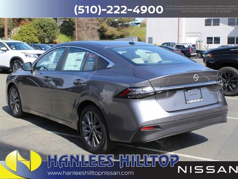 New 2026 Nissan Sentra SL w/ Floor Mat Package image 9