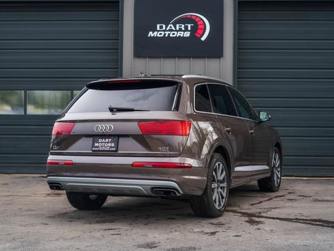 Used 2017 Audi Q7 3.0T Premium Plus image 5