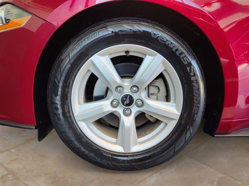Used 2019 Ford Mustang Coupe RWD image 26