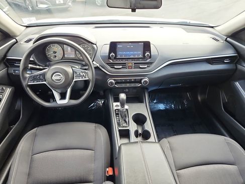 Used 2022 Nissan Altima 2.5 S FWD image 9