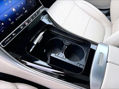 Certified 2026 Mercedes-Benz C 300 4MATIC Sedan image 21