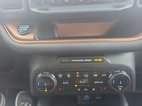 Certified 2023 Ford Bronco Sport Outer Banks AWD/4WD image 31