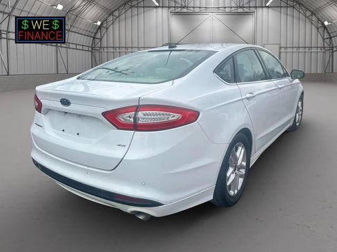 Used 2016 Ford Fusion SE image 5