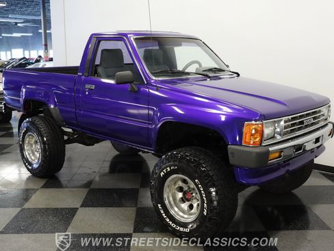 Used 1987 Toyota Pickup 4x4 Regular Cab image 13