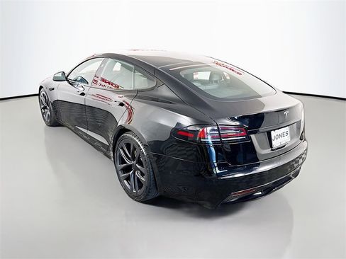 Used 2022 Tesla Model S image 2
