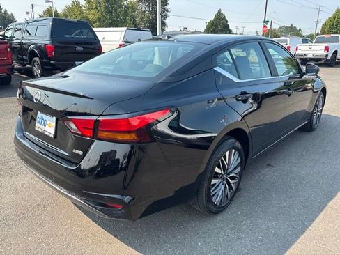 Used 2026 Nissan Altima 2.5 SV AWD/4WD image 5
