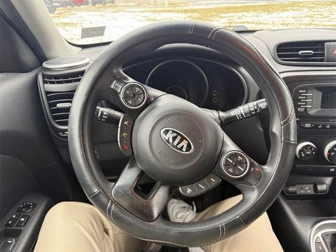 Used 2016 Kia Soul image 15
