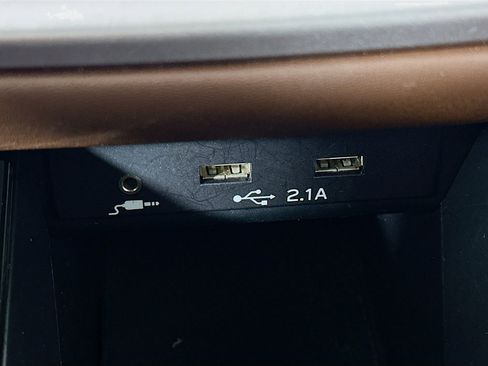 Used 2020 Subaru Outback Touring image 26