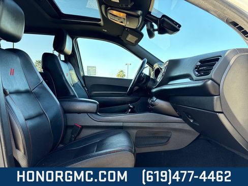 Used 2023 Dodge Durango GT image 23