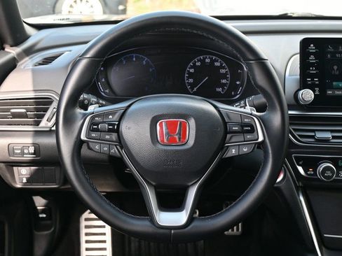 Used 2019 Honda Accord Sport image 10