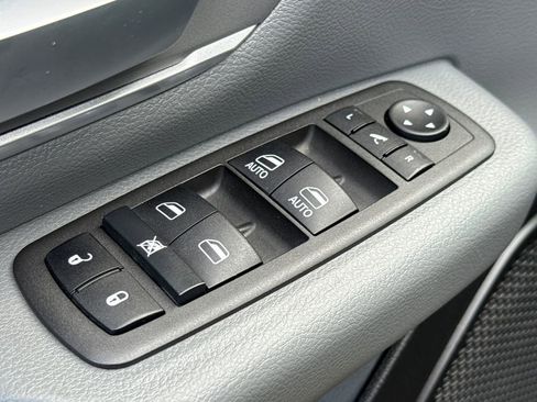 Used 2022 RAM 1500 Lone Star image 20