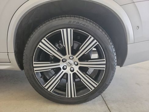 Used 2023 Volvo XC90 B6 Ultimate w/ Lounge Package AWD/4WD image 12