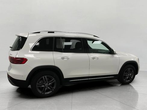 Certified 2026 Mercedes-Benz GLB 250 4MATIC image 2