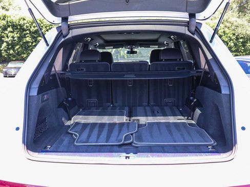 Used 2025 Audi Q7 3.0T Premium Plus w/ Premium Plus Package AWD/4WD image 28