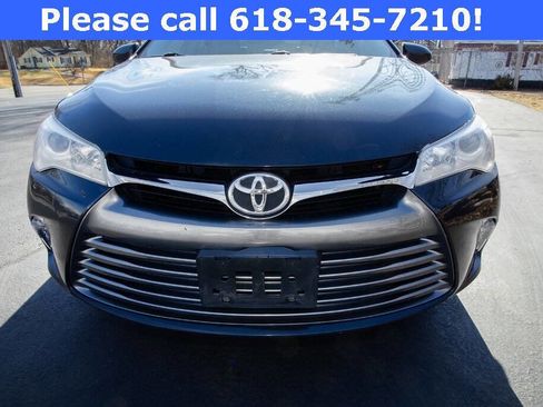 Used 2017 Toyota Camry XLE image 9