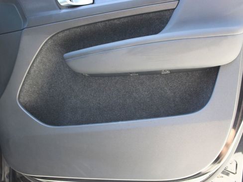 Used 2023 Volvo C40 P8 Recharge Plus w/ Protection Package Premier AWD/4WD image 3